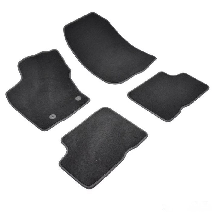 Мокетени стелки за Dacia Duster с копка