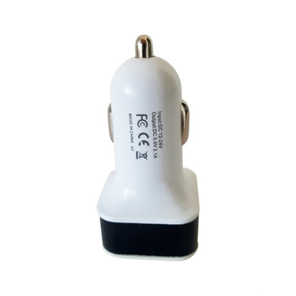 Универсално USB зарядно за кола с два порта - 13611
