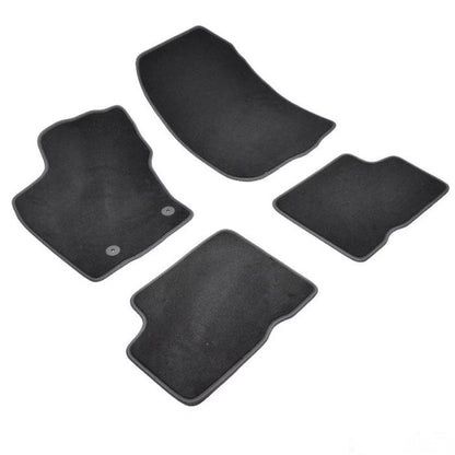 Мокетени стелки за Dacia Duster с копка